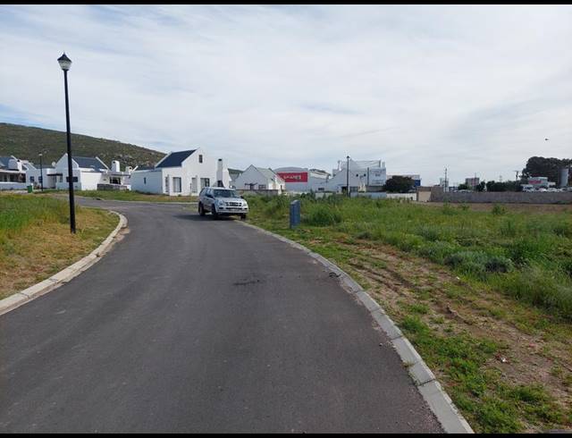 LAND FOR SALE IN HARBOUR LIGHTS